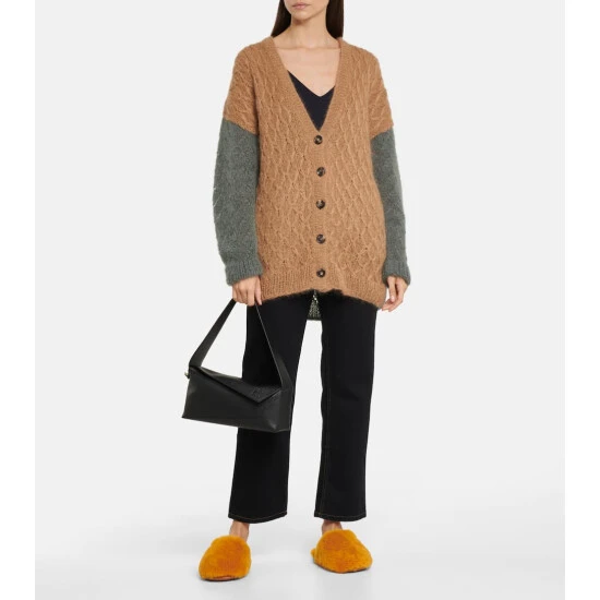 Loewe Puzzle Slouchy Leather Shoulder Bag - Image 4