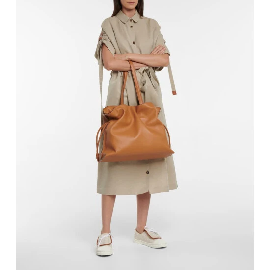 Loewe Flamenco XL Leather Shoulder Bag - Image 4