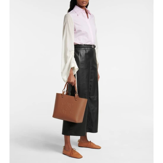 Loewe Anagram Small Leather Tote - Image 4