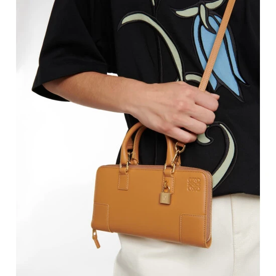 Loewe Amazona 28 Leather Tote
